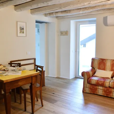 Casa Alba, Di * Blevio