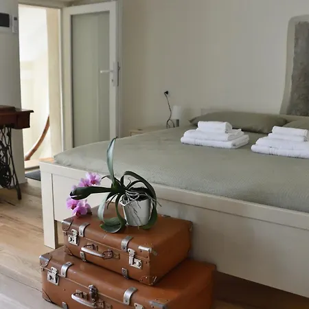 Casa Alba, Di Apartamento *