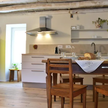 Apartamento Casa Alba, Di *